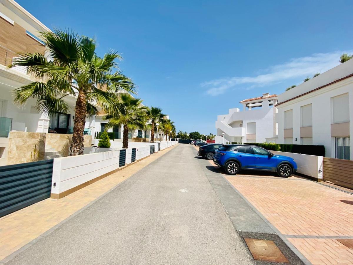 Fortuna Penthouse With Roof Terrace, Ac And Pool Rojales Exteriér fotografie